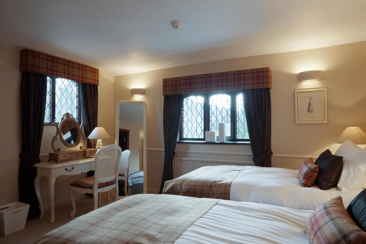 The Red Lion Hawkshaw Hotel Bury  Ngoại thất bức ảnh