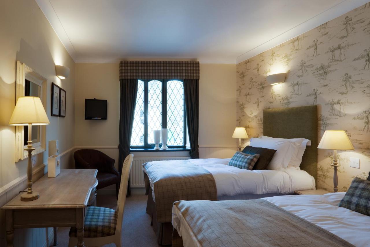 The Red Lion Hawkshaw Hotel Bury  Ngoại thất bức ảnh